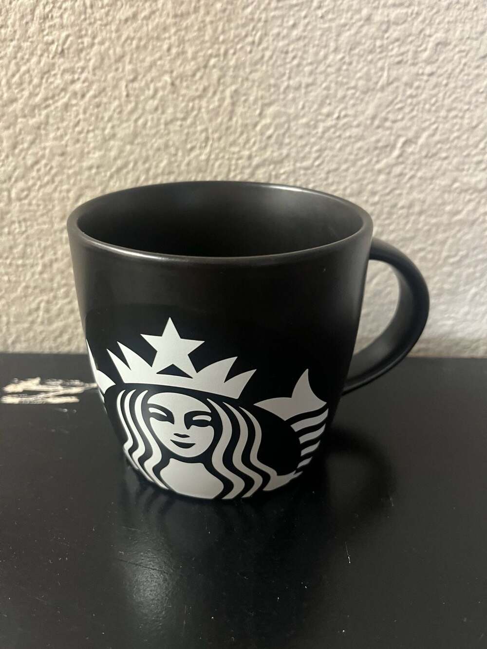 Starbucks Coffee Mug 14 fl oz Matte Black Siren Logo Ceramic